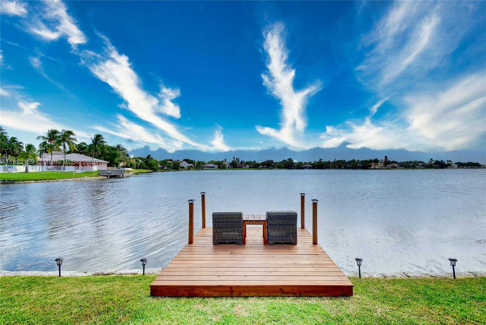 Small Image of 6194 BUENA VISTA DR #6194, Margate Number 49