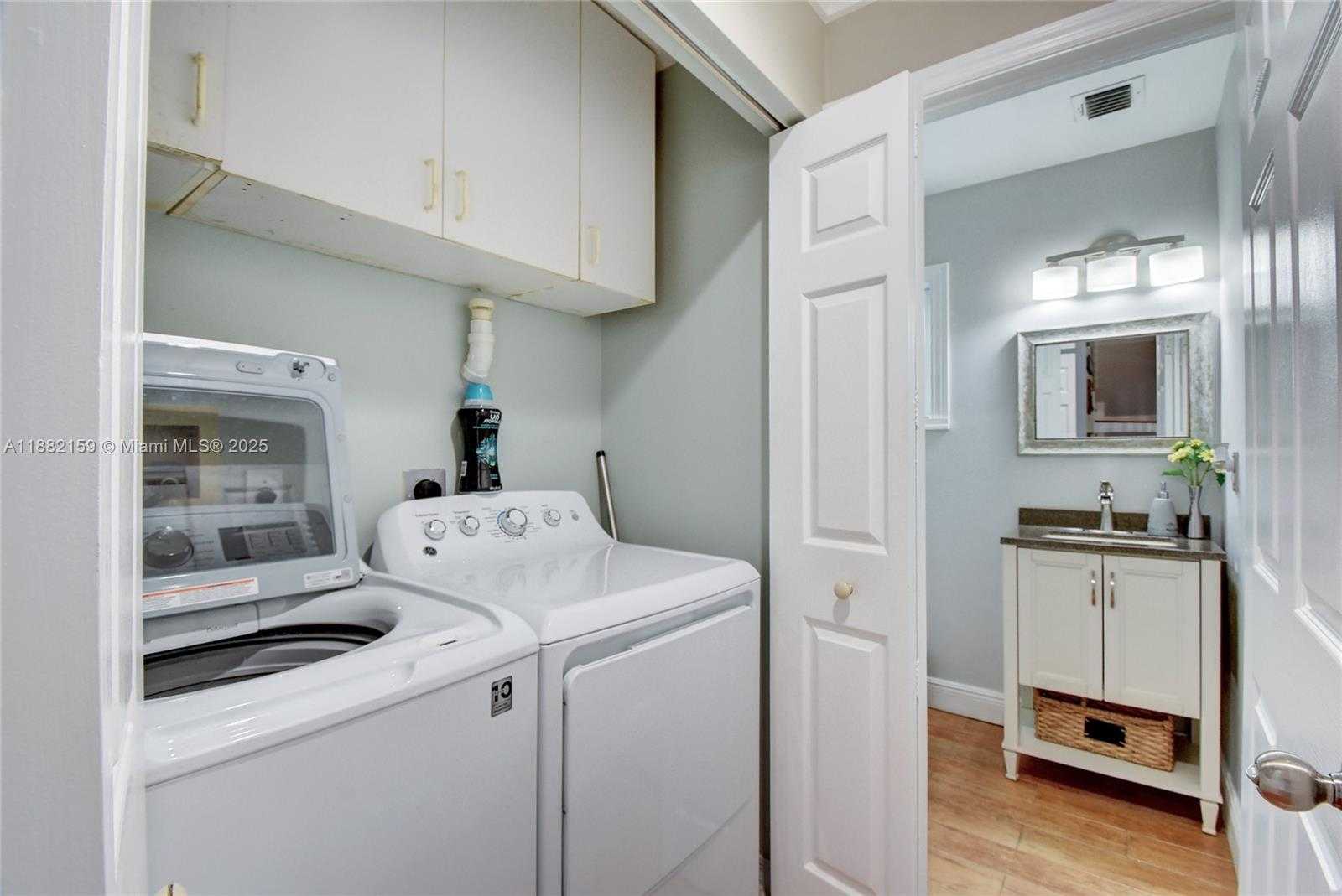 Small Image of 6194 BUENA VISTA DR #6194, Margate Number 9