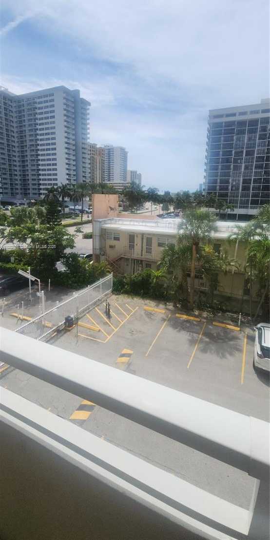 Small Image of 1985 SOUTH OCEAN DR #2N, Hallandale Beach Number 85
