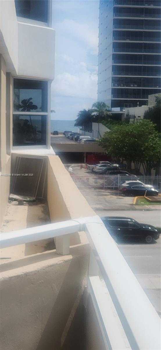 Small Image of 1985 SOUTH OCEAN DR #2N, Hallandale Beach Number 87