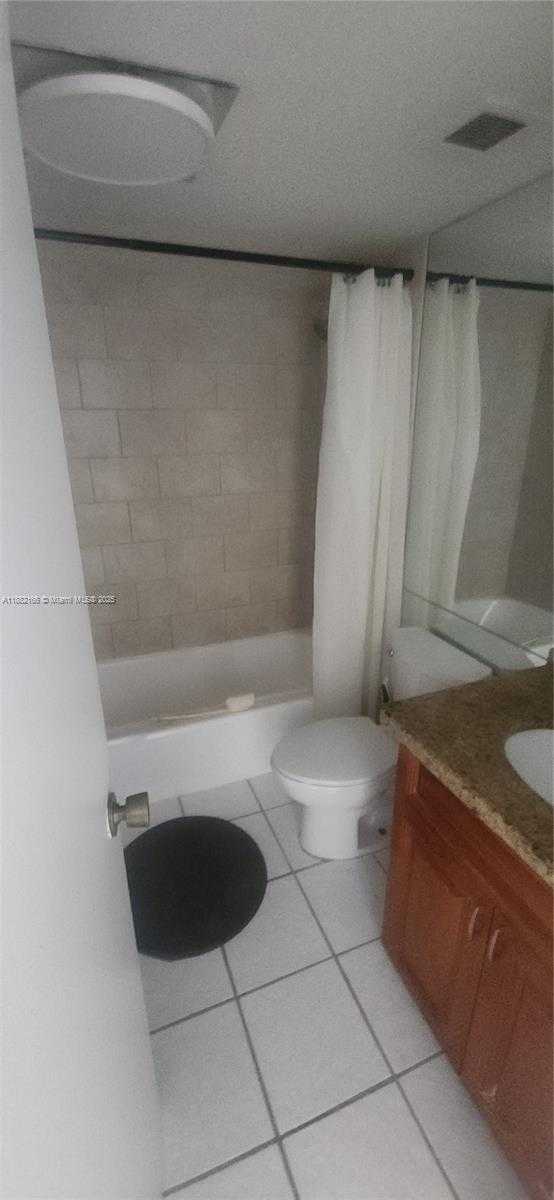 Small Image of 1985 SOUTH OCEAN DR #2N, Hallandale Beach Number 90