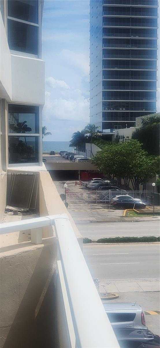 Small Image of 1985 SOUTH OCEAN DR #2N, Hallandale Beach Number 93