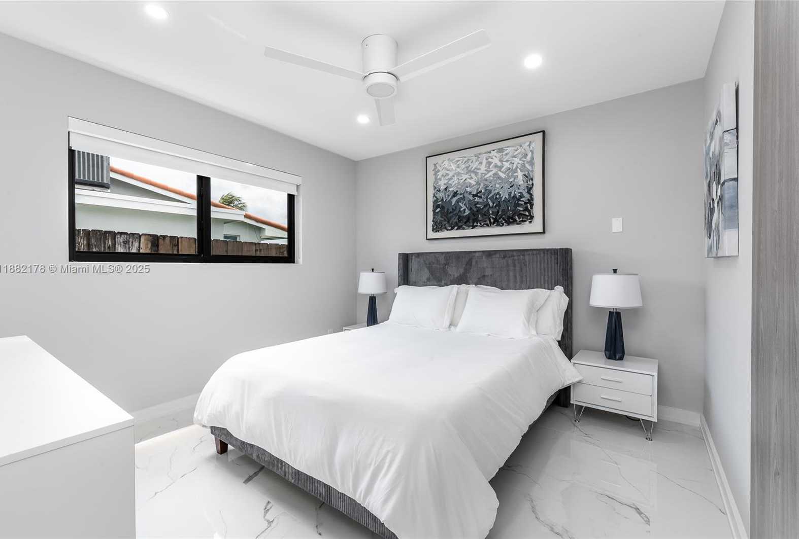 Small Image of 21230 NORTH EAST 25TH CT, Miami Number 29
