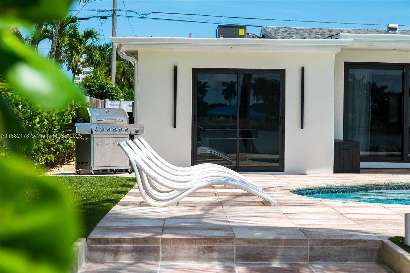 Small Image of 21230 NORTH EAST 25TH CT, Miami Number 39