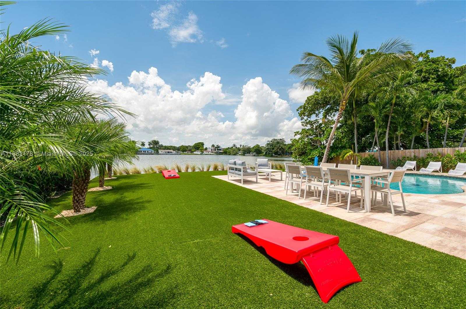 Small Image of 21230 NORTH EAST 25TH CT, Miami Number 41