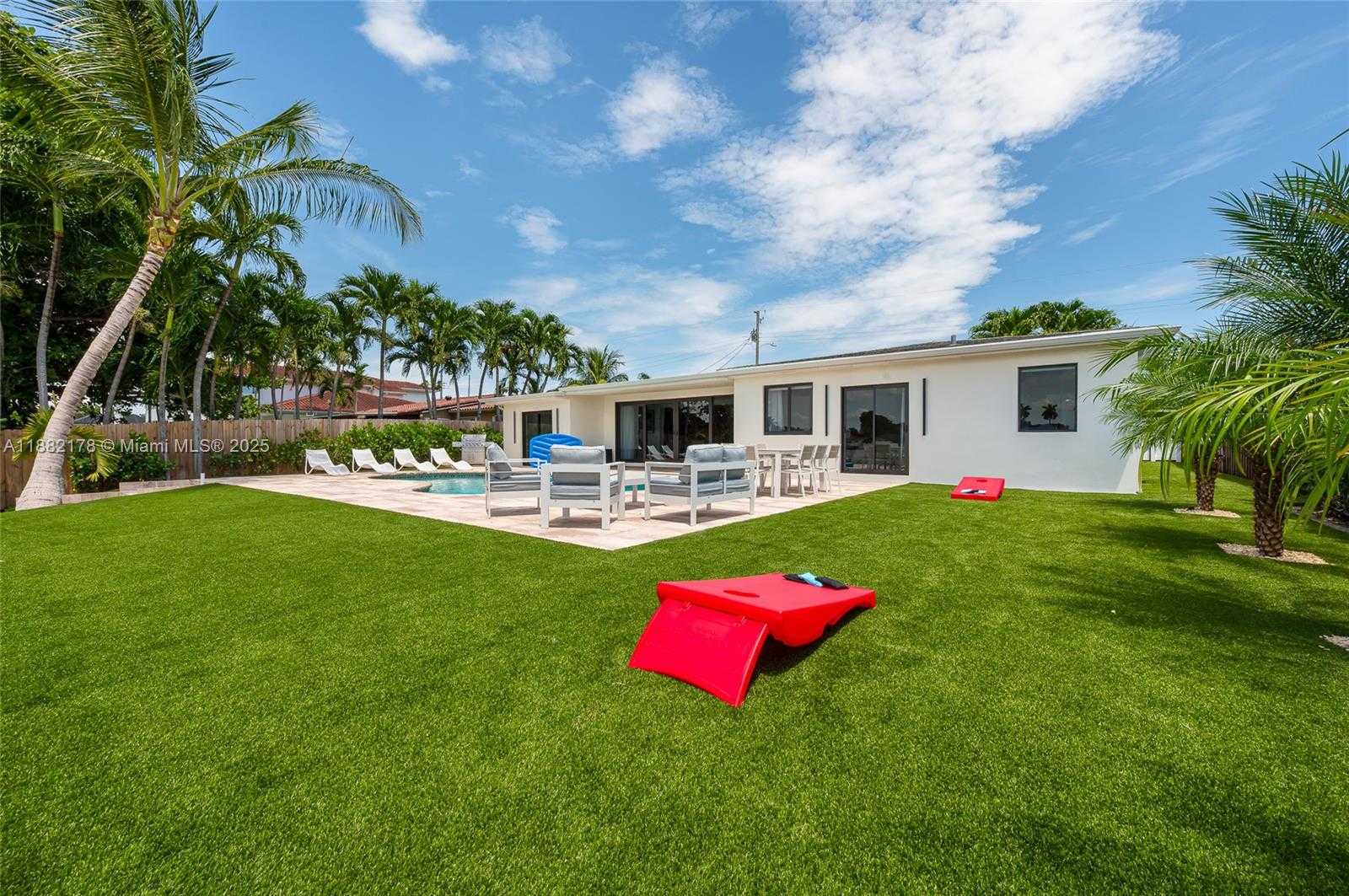 Small Image of 21230 NORTH EAST 25TH CT, Miami Number 43