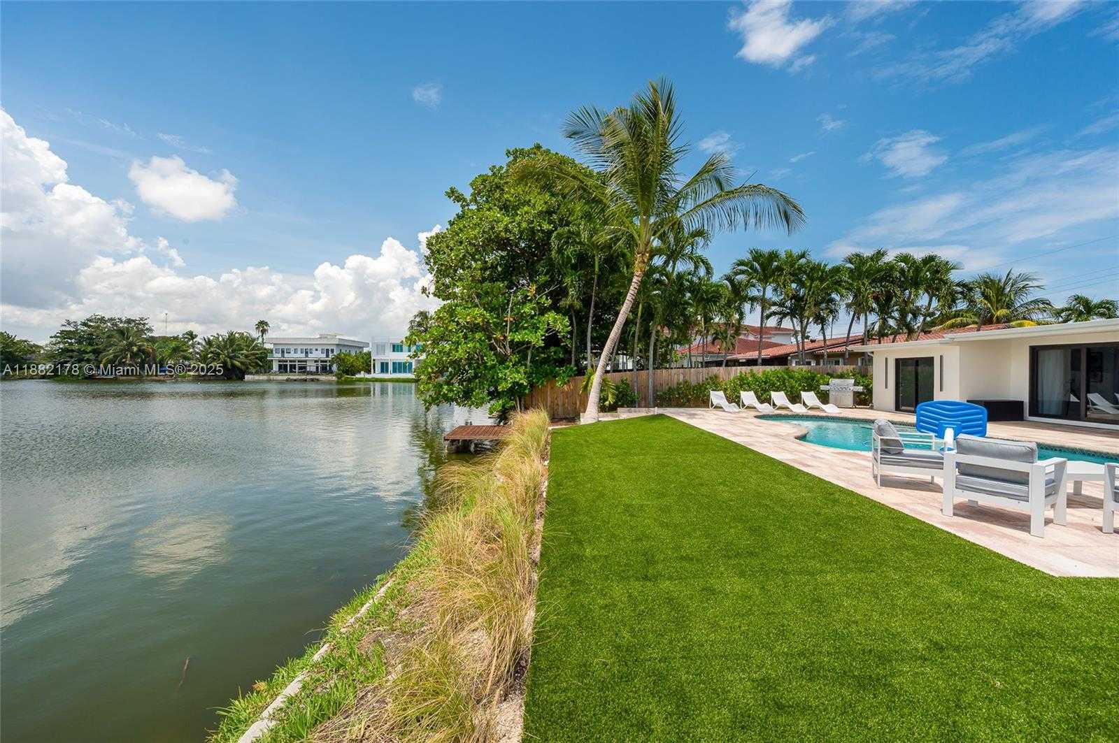 Small Image of 21230 NORTH EAST 25TH CT, Miami Number 45