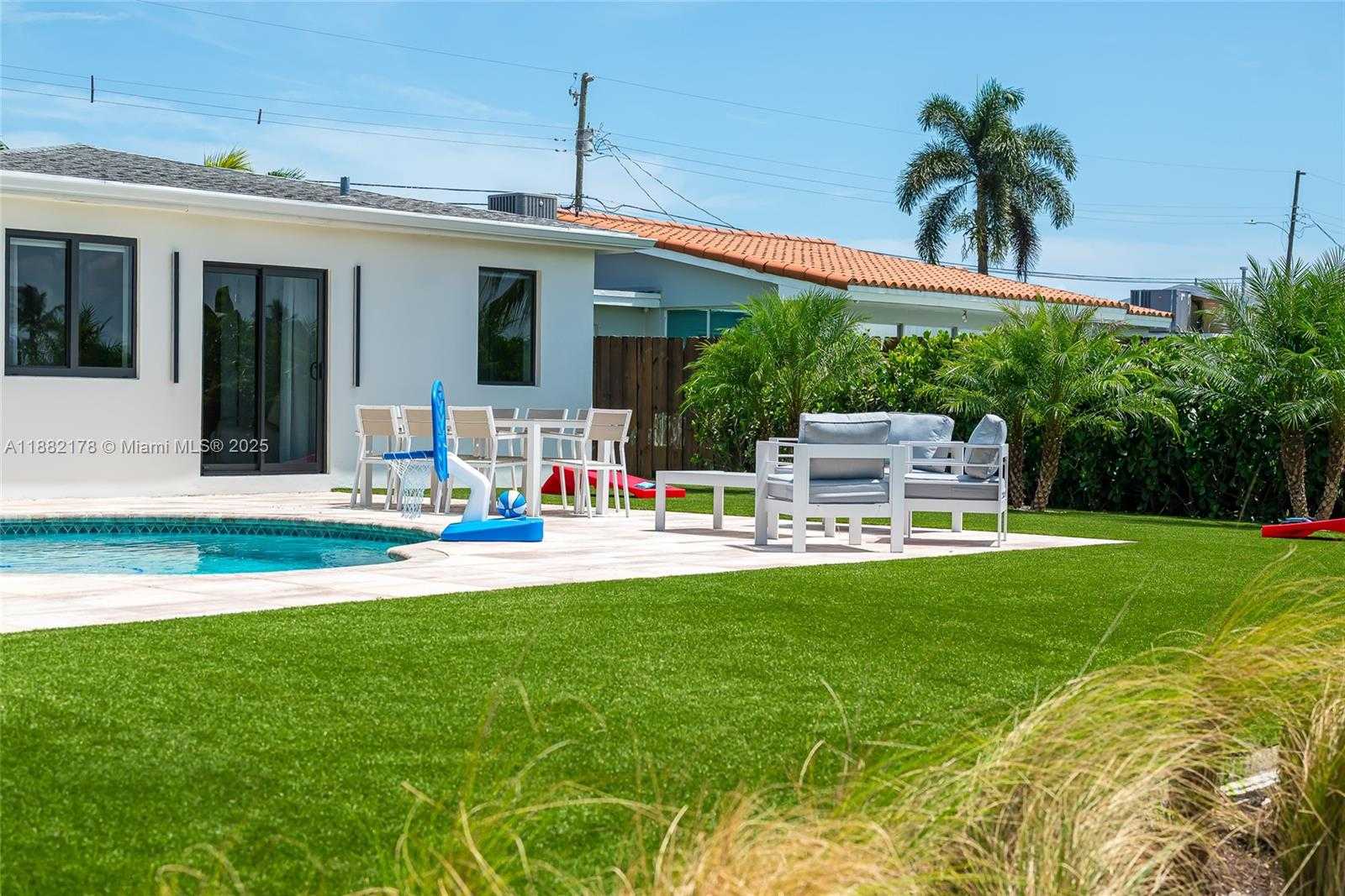 Small Image of 21230 NORTH EAST 25TH CT, Miami Number 47