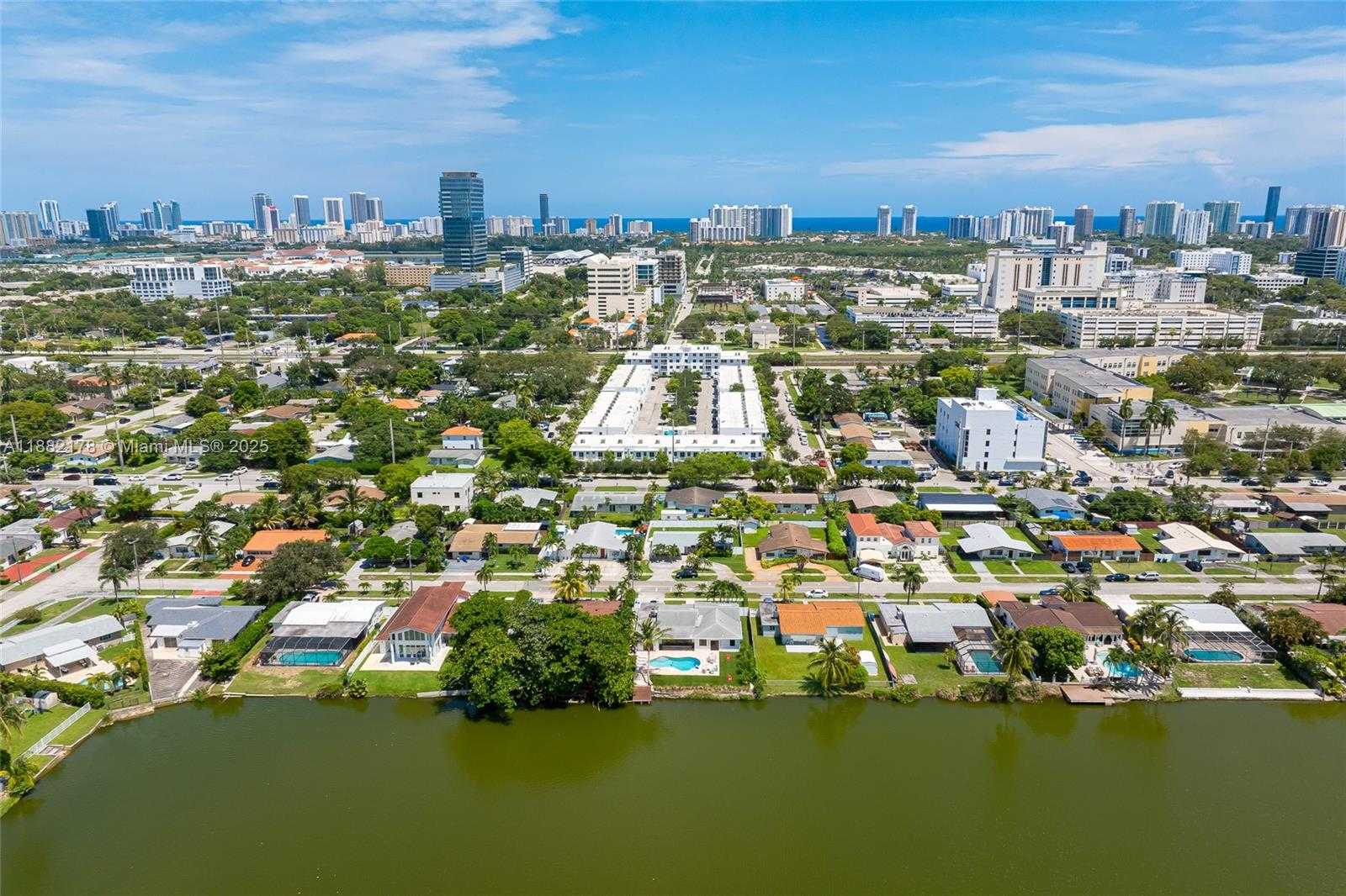 Small Image of 21230 NORTH EAST 25TH CT, Miami Number 56