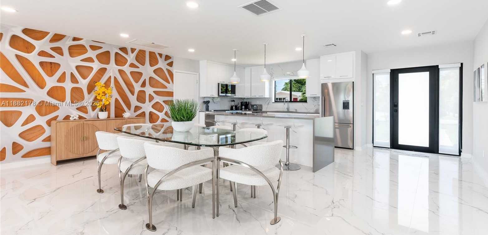 Small Image of 21230 NORTH EAST 25TH CT, Miami Number 8