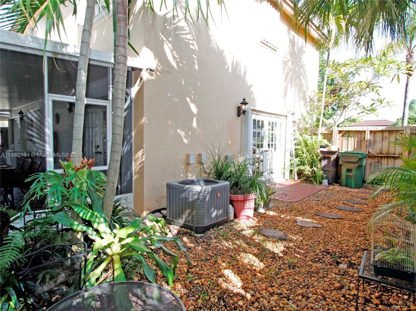Small Image of 21453 SOUTH WEST 91ST AVE, Cutler Bay Number 31