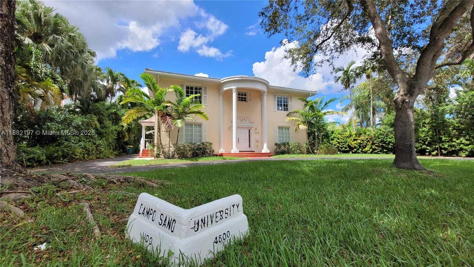 Small Image of 4850 UNIVERSITY DR #4850, Coral Gables Number 3