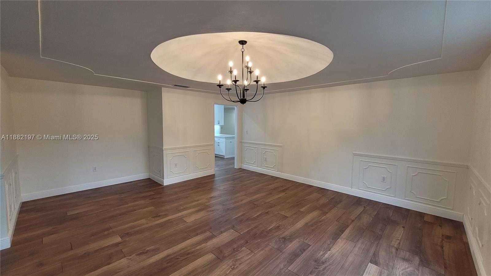 Small Image of 4850 UNIVERSITY DR #4850, Coral Gables Number 8