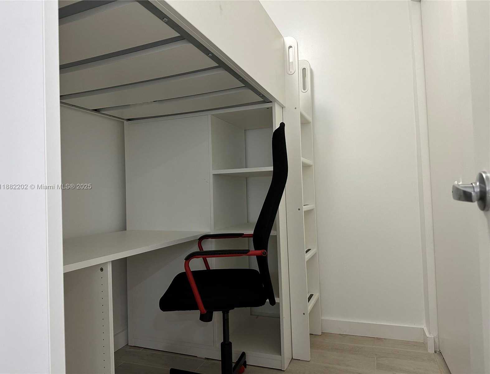 Small Image of 1130 11TH ST #4D, Miami Beach Number 10