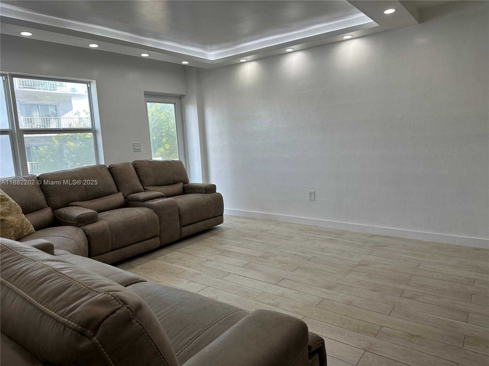 Small Image of 1130 11TH ST #4D, Miami Beach Number 18