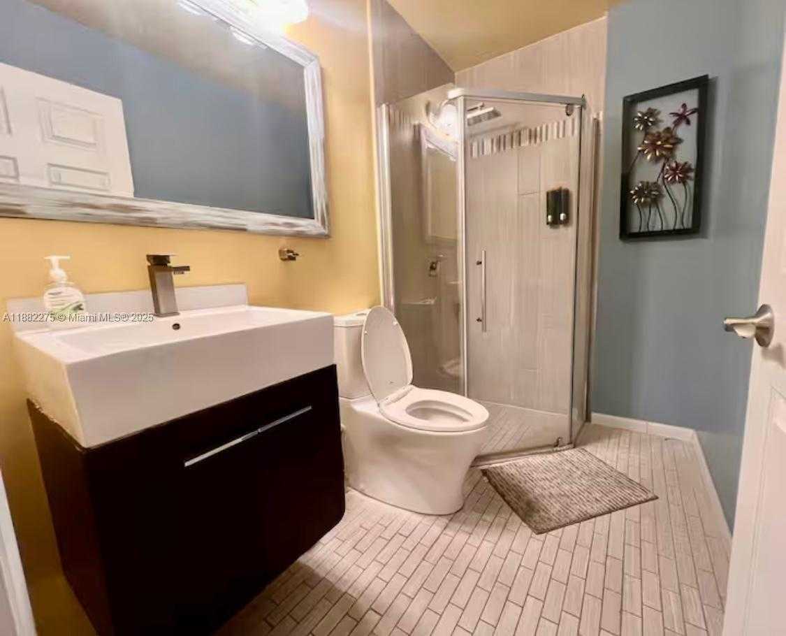Small Image of 2957 MYRTLE OAK CIR, Davie Number 16
