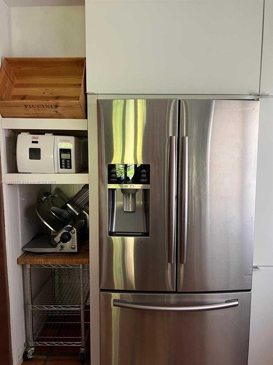 Small Image of 2957 MYRTLE OAK CIR, Davie Number 7