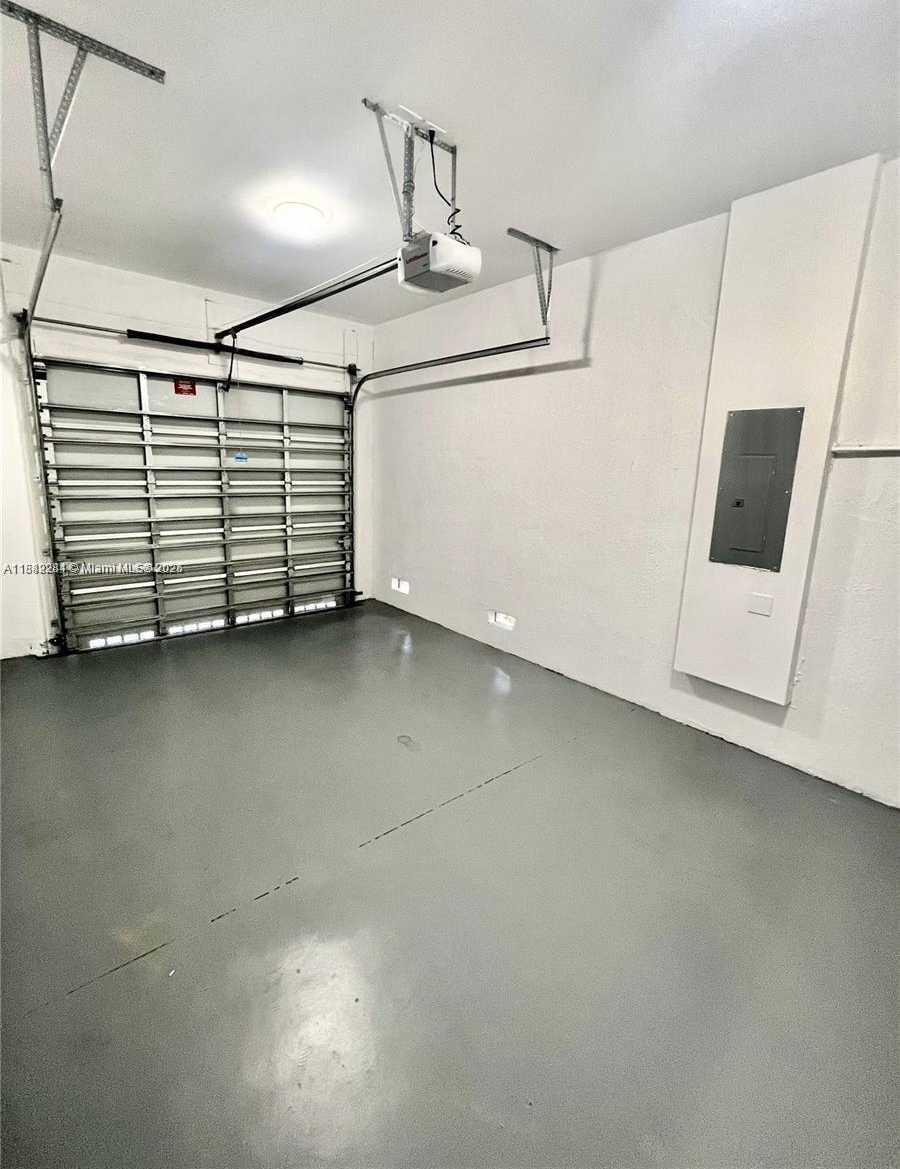 Small Image of 1602 HAYES ST, Hollywood Number 9