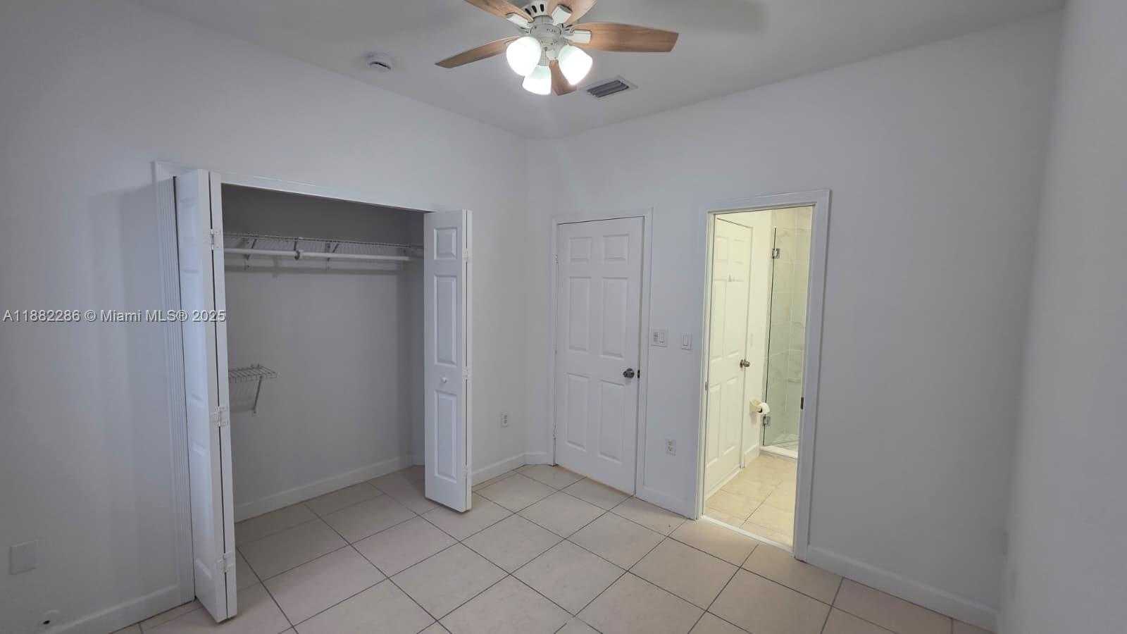 Small Image of 5570 NORTH WEST 107TH AVE #902, Doral Number 14