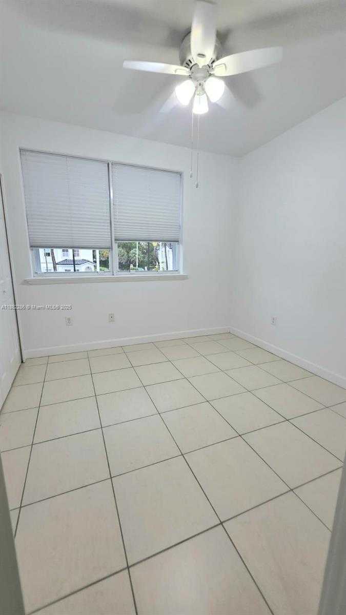 Small Image of 5570 NORTH WEST 107TH AVE #902, Doral Number 31