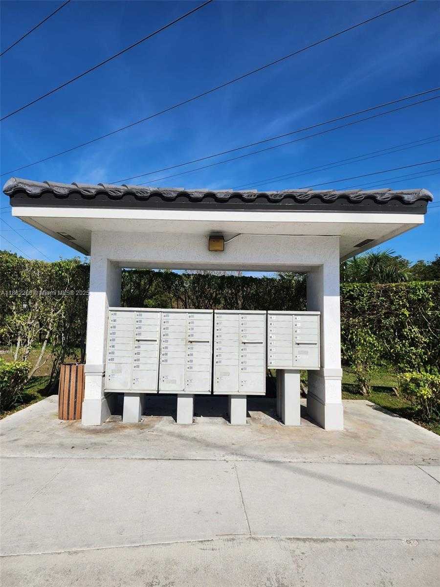 Small Image of 5570 NORTH WEST 107TH AVE #902, Doral Number 40