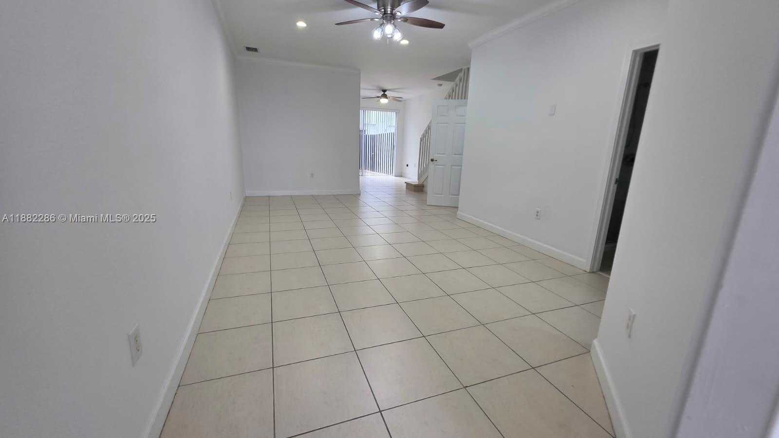 Small Image of 5570 NORTH WEST 107TH AVE #902, Doral Number 6