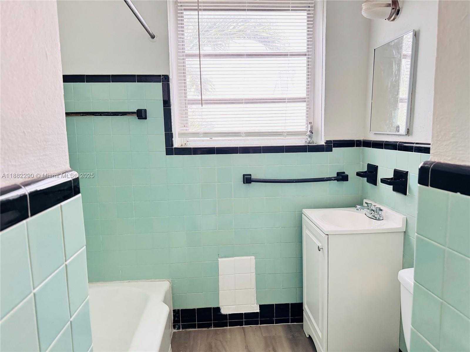 Small Image of 756 NORTH 17TH AVE #12, Hollywood Number 9