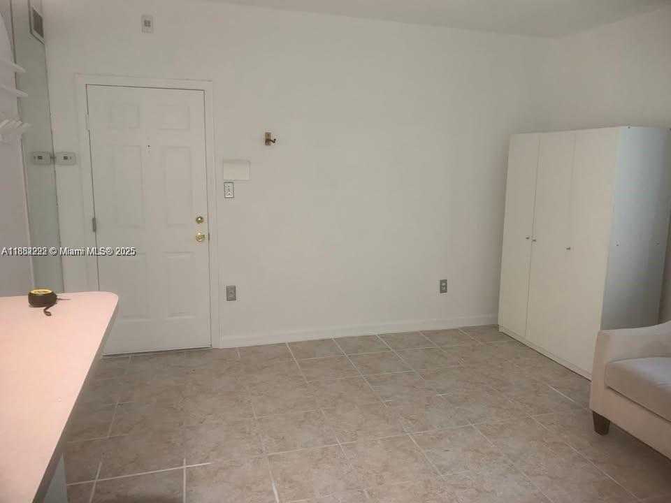 Small Image of Miami Beach Number 3