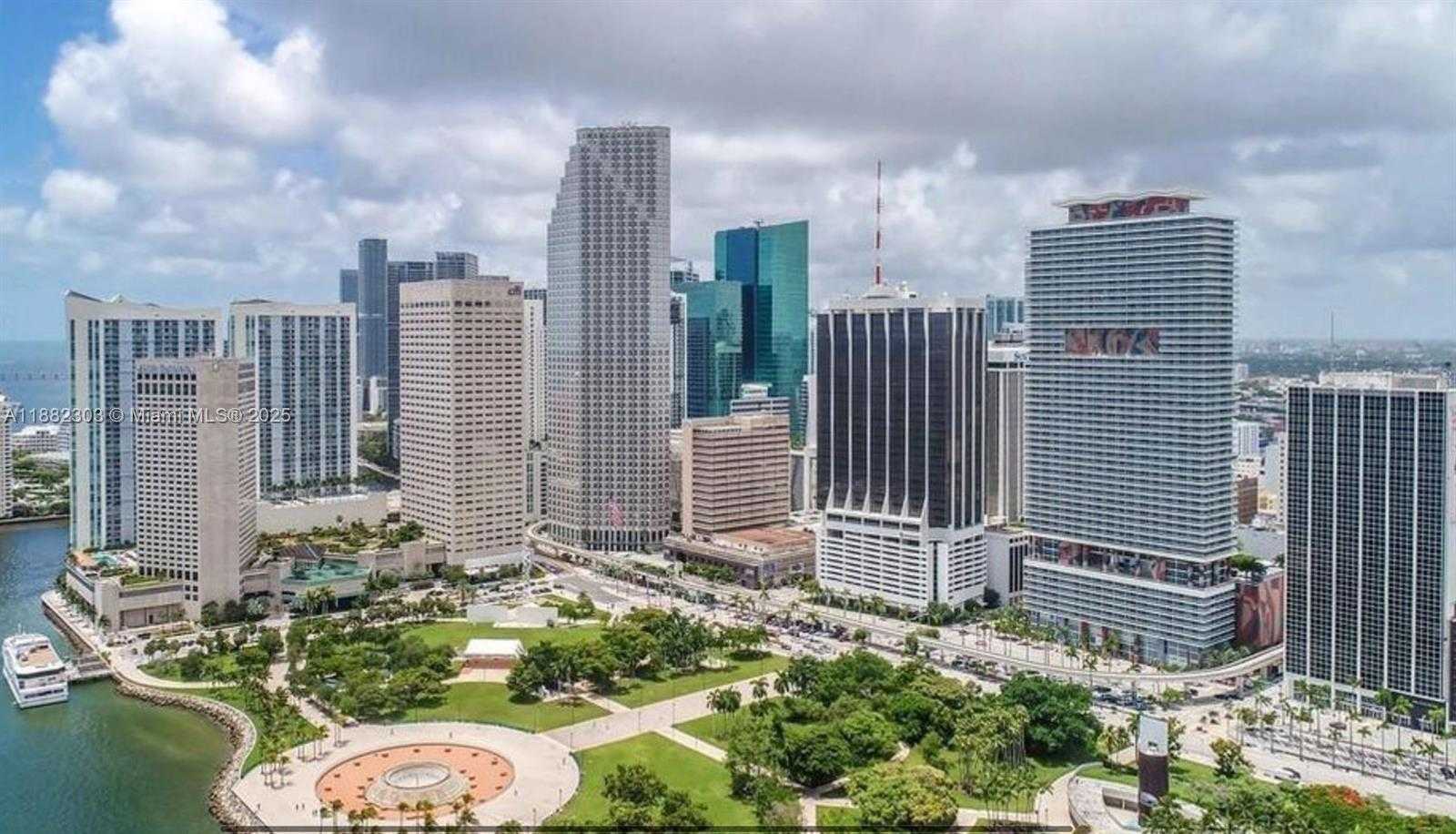 Small Image of 50 BISCAYNE BLVD #3909, Miami Number 25