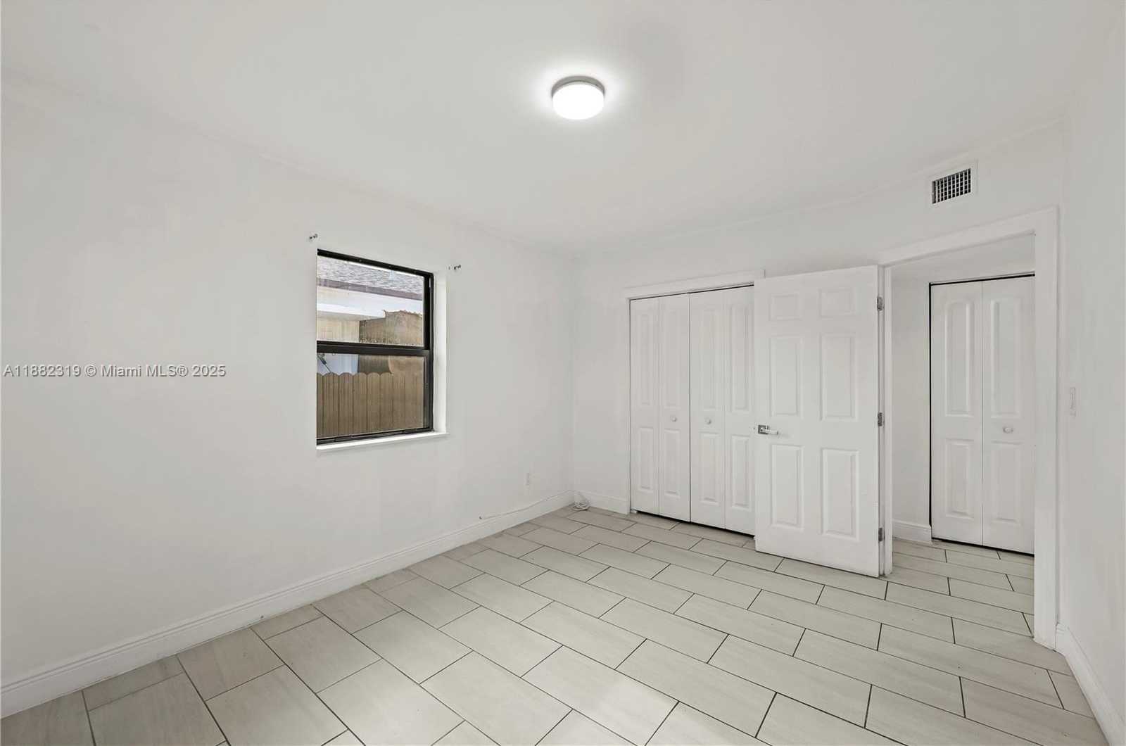 Small Image of 2465 NORTH WEST 35TH ST #FRONT, Miami Number 18