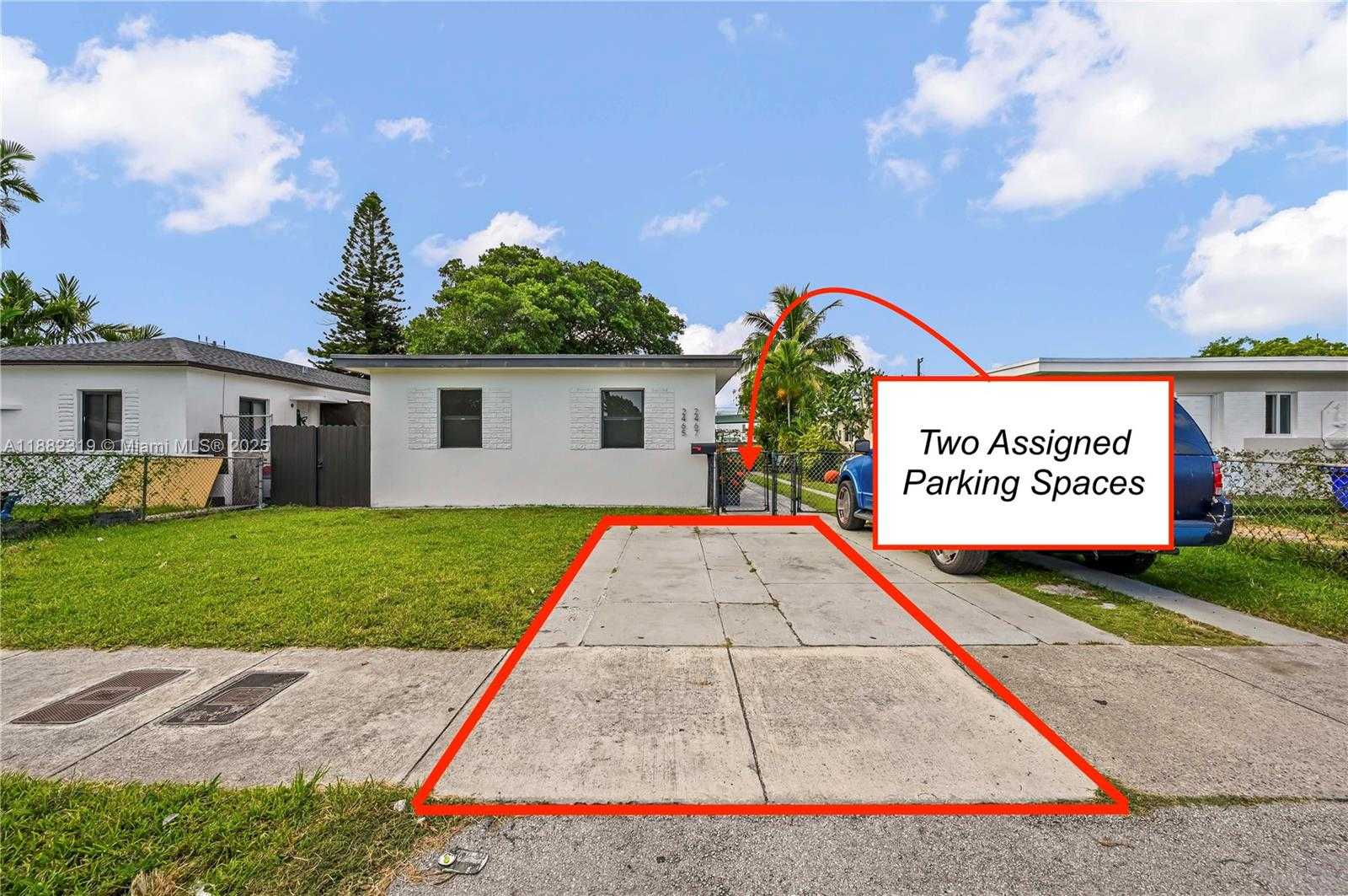 Small Image of 2465 NORTH WEST 35TH ST #FRONT, Miami Number 5