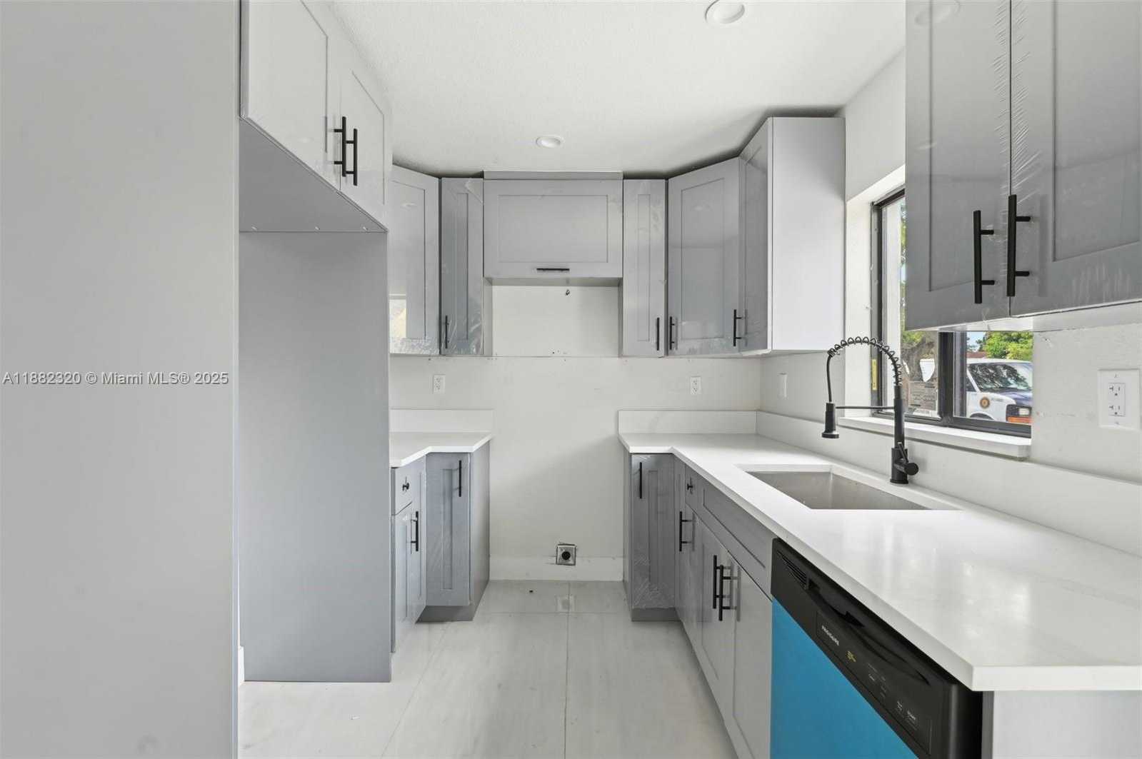 Small Image of 10340 NORTH WEST 29TH AVE #10340, Miami Number 4