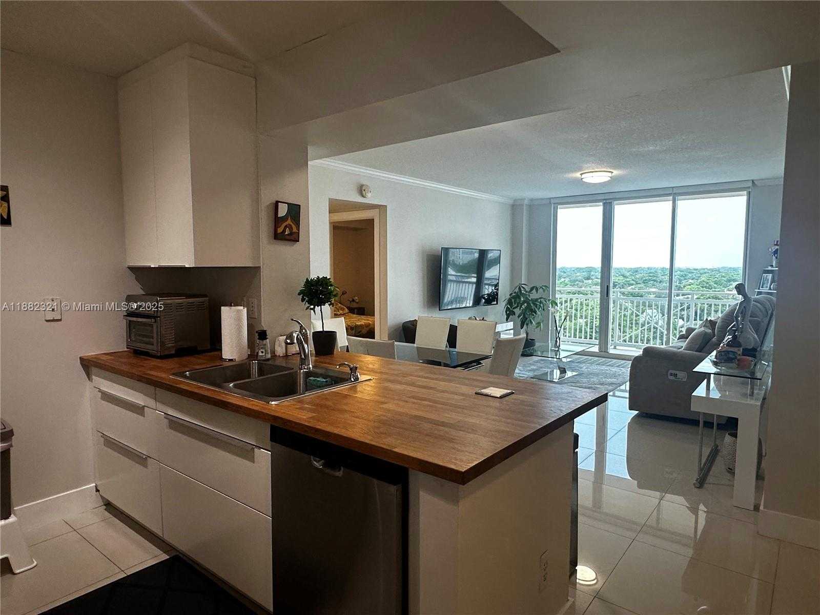 Small Image of 2665 SOUTH WEST 37TH AVE #1004, Miami Number 6