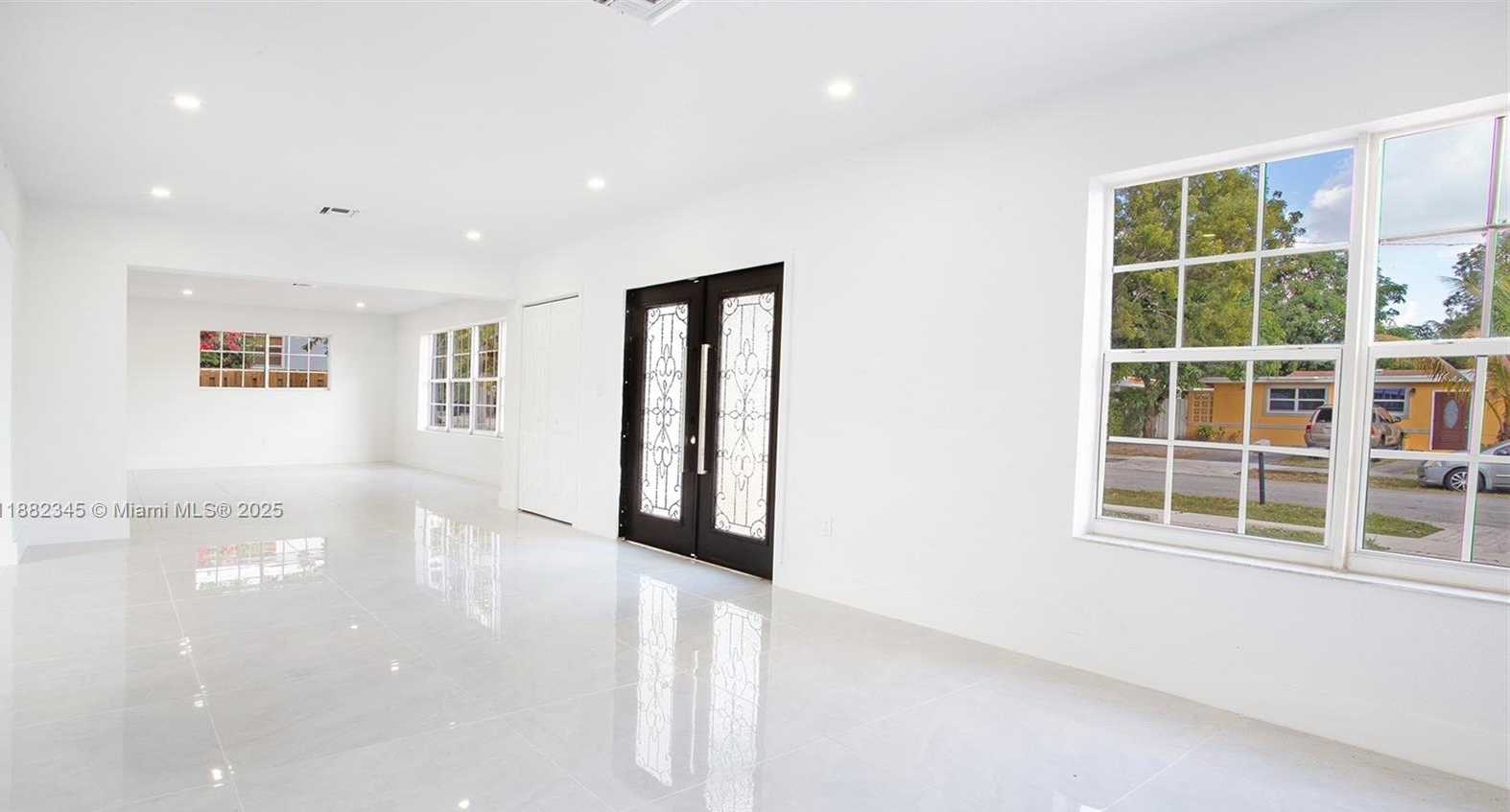 Small Image of 17600 NORTH EAST 2ND CT #1, North Miami Beach Number 10