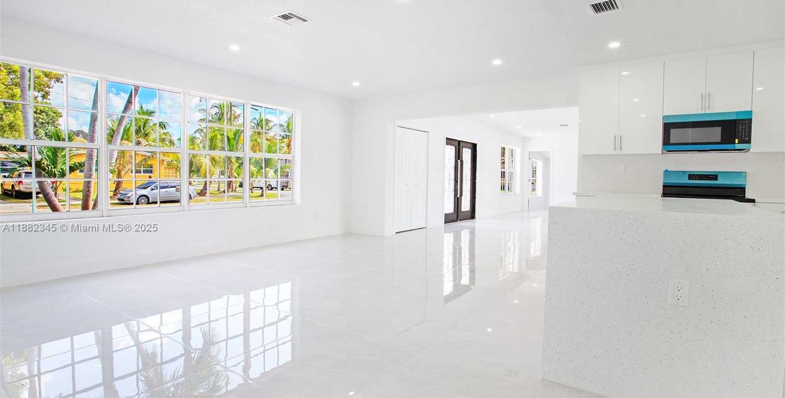 Small Image of 17600 NORTH EAST 2ND CT #1, North Miami Beach Number 13