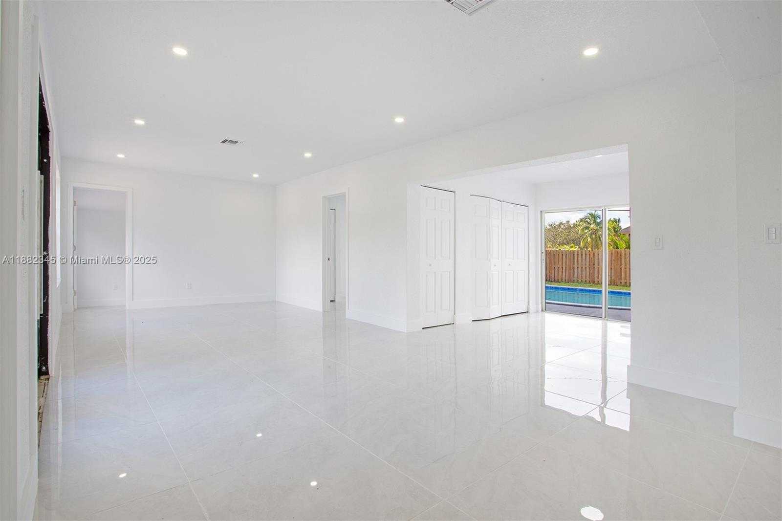 Small Image of 17600 NORTH EAST 2ND CT #1, North Miami Beach Number 14
