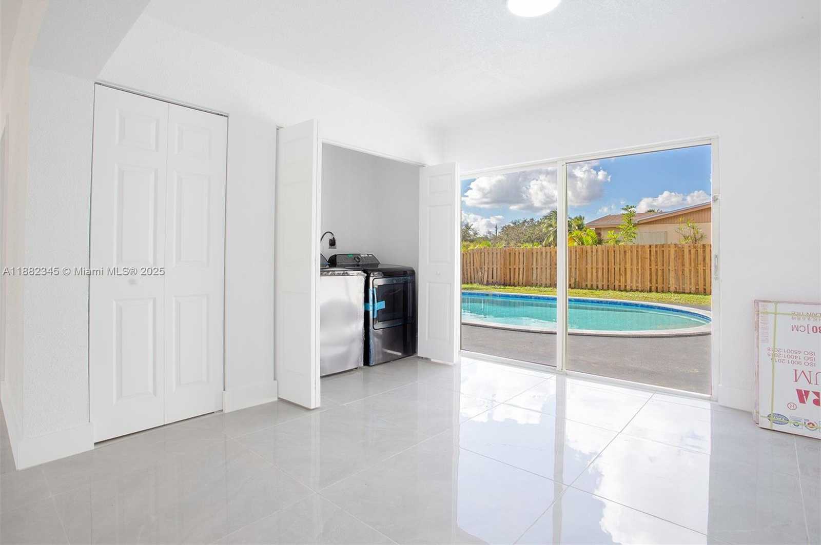 Small Image of 17600 NORTH EAST 2ND CT #1, North Miami Beach Number 17
