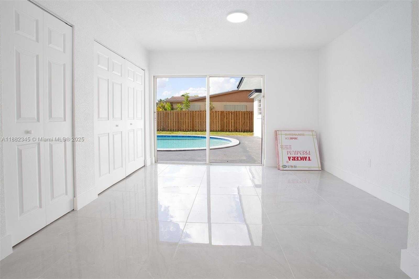 Small Image of 17600 NORTH EAST 2ND CT #1, North Miami Beach Number 18