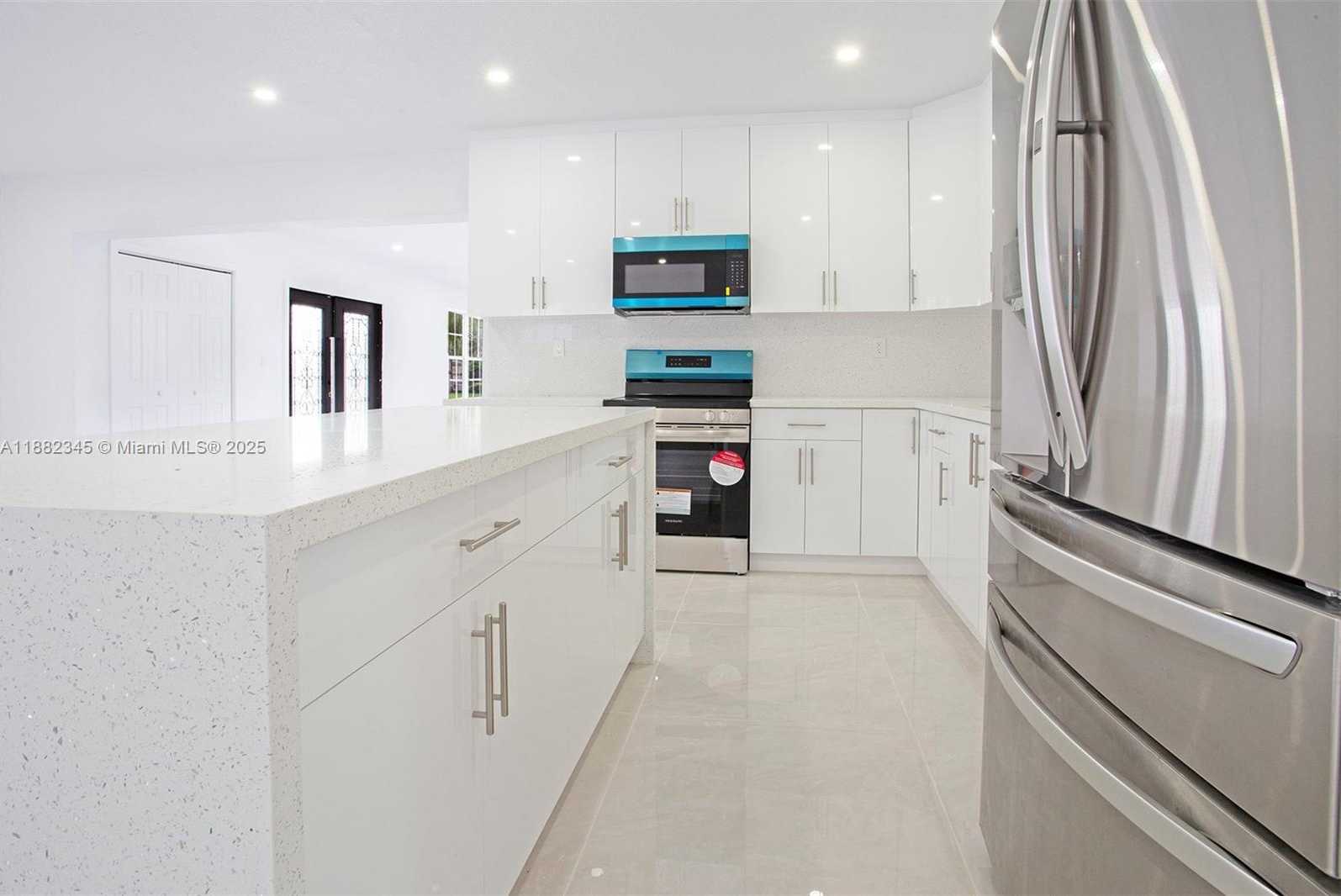 Small Image of 17600 NORTH EAST 2ND CT #1, North Miami Beach Number 19