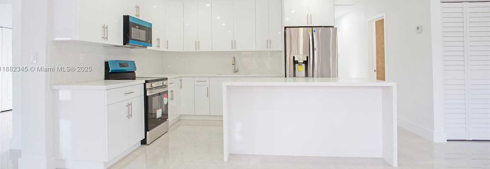 Small Image of 17600 NORTH EAST 2ND CT #1, North Miami Beach Number 21