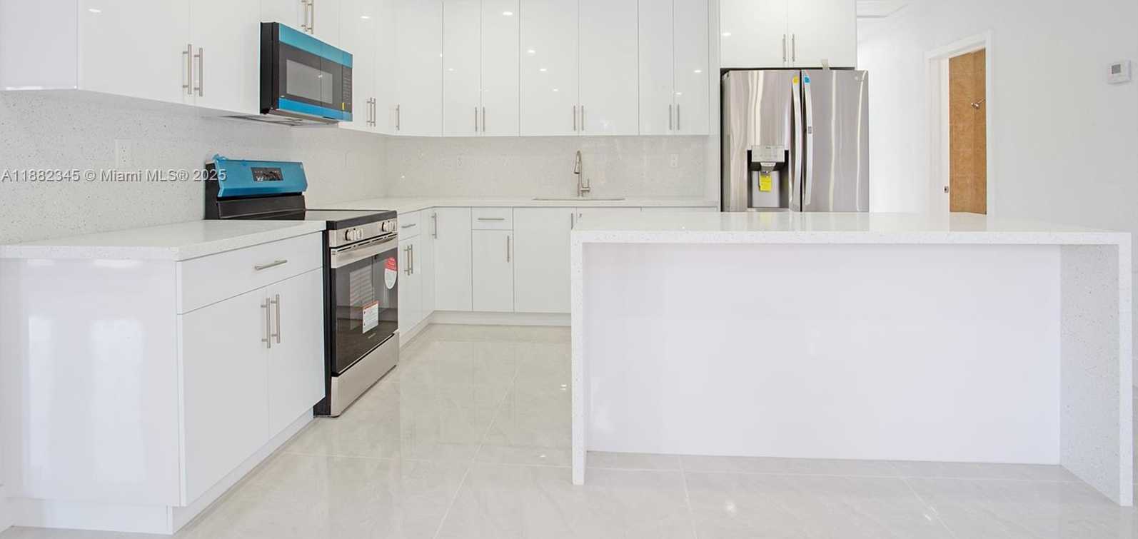 Small Image of 17600 NORTH EAST 2ND CT #1, North Miami Beach Number 22