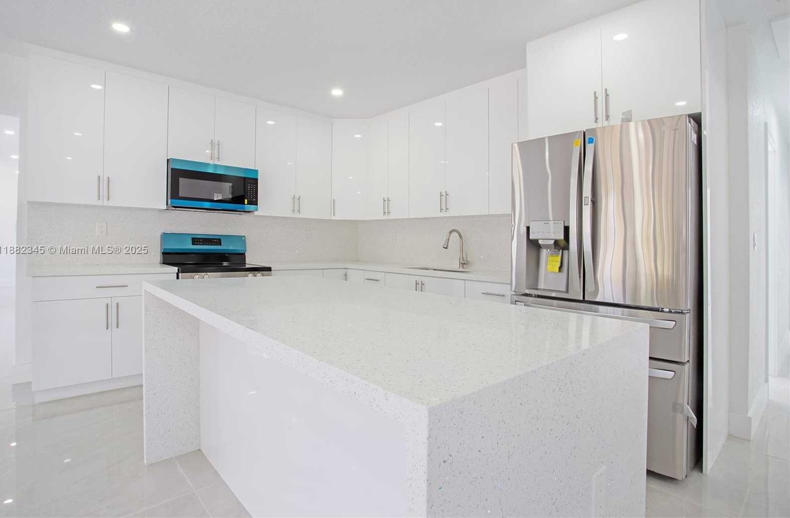 Small Image of 17600 NORTH EAST 2ND CT #1, North Miami Beach Number 23