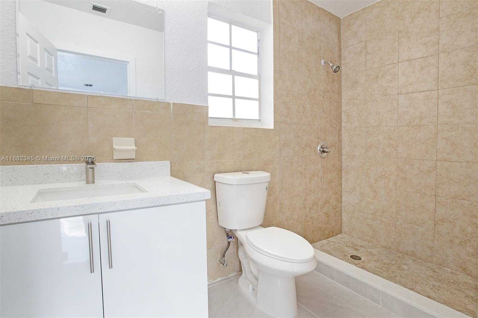 Small Image of 17600 NORTH EAST 2ND CT #1, North Miami Beach Number 32