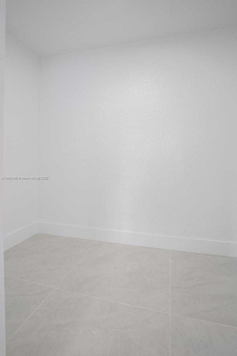 Small Image of 17600 NORTH EAST 2ND CT #1, North Miami Beach Number 35