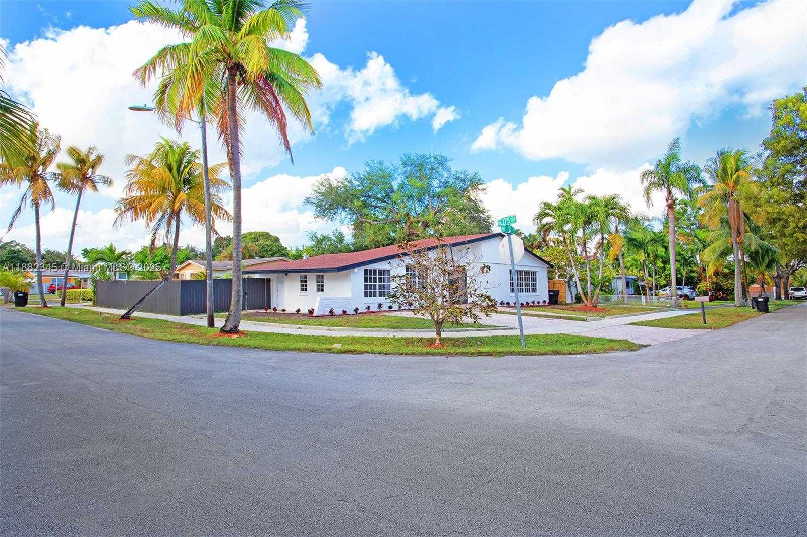Small Image of 17600 NORTH EAST 2ND CT #1, North Miami Beach Number 4