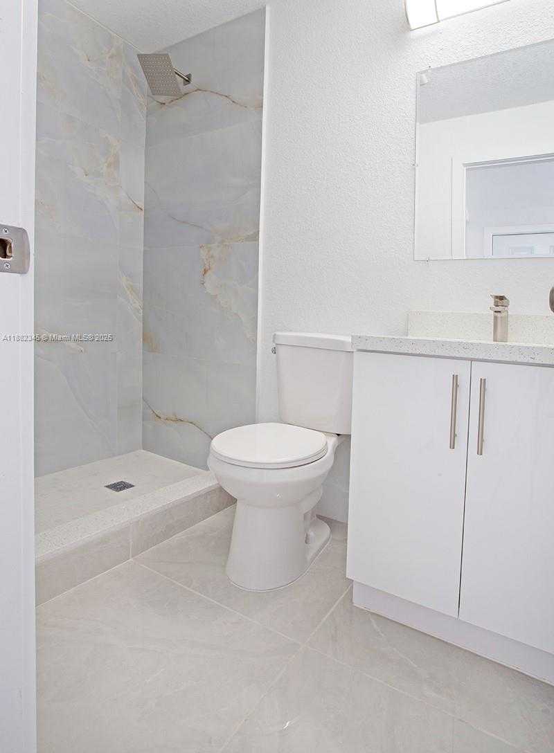 Small Image of 17600 NORTH EAST 2ND CT #1, North Miami Beach Number 47