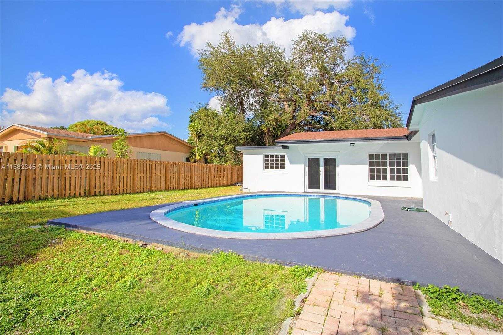 Small Image of 17600 NORTH EAST 2ND CT #1, North Miami Beach Number 51