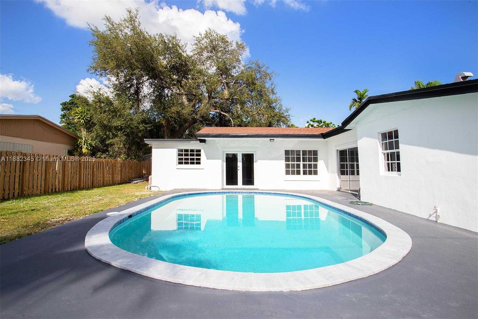 Small Image of 17600 NORTH EAST 2ND CT #1, North Miami Beach Number 52