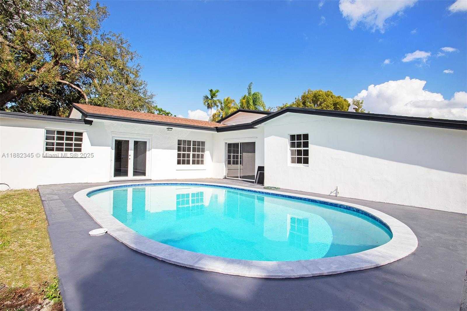 Small Image of 17600 NORTH EAST 2ND CT #1, North Miami Beach Number 54