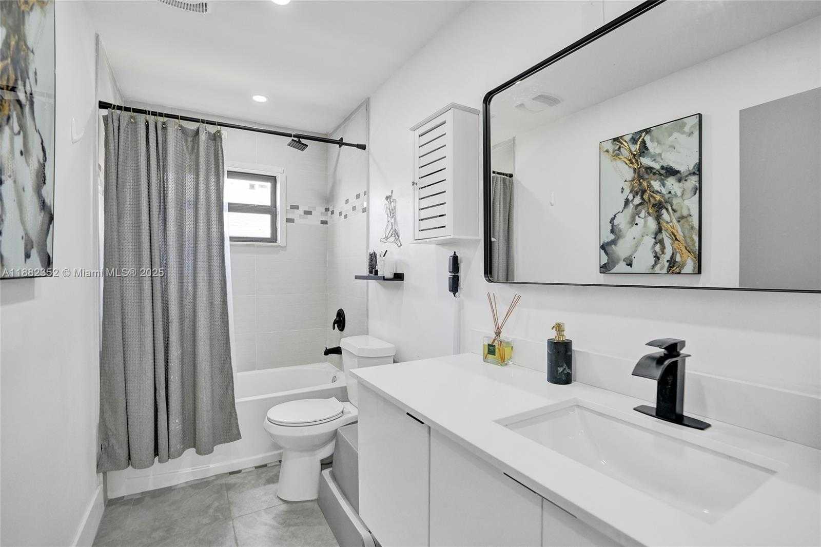 Small Image of 4920 NORTH WEST 83RD TER, Lauderhill Number 15